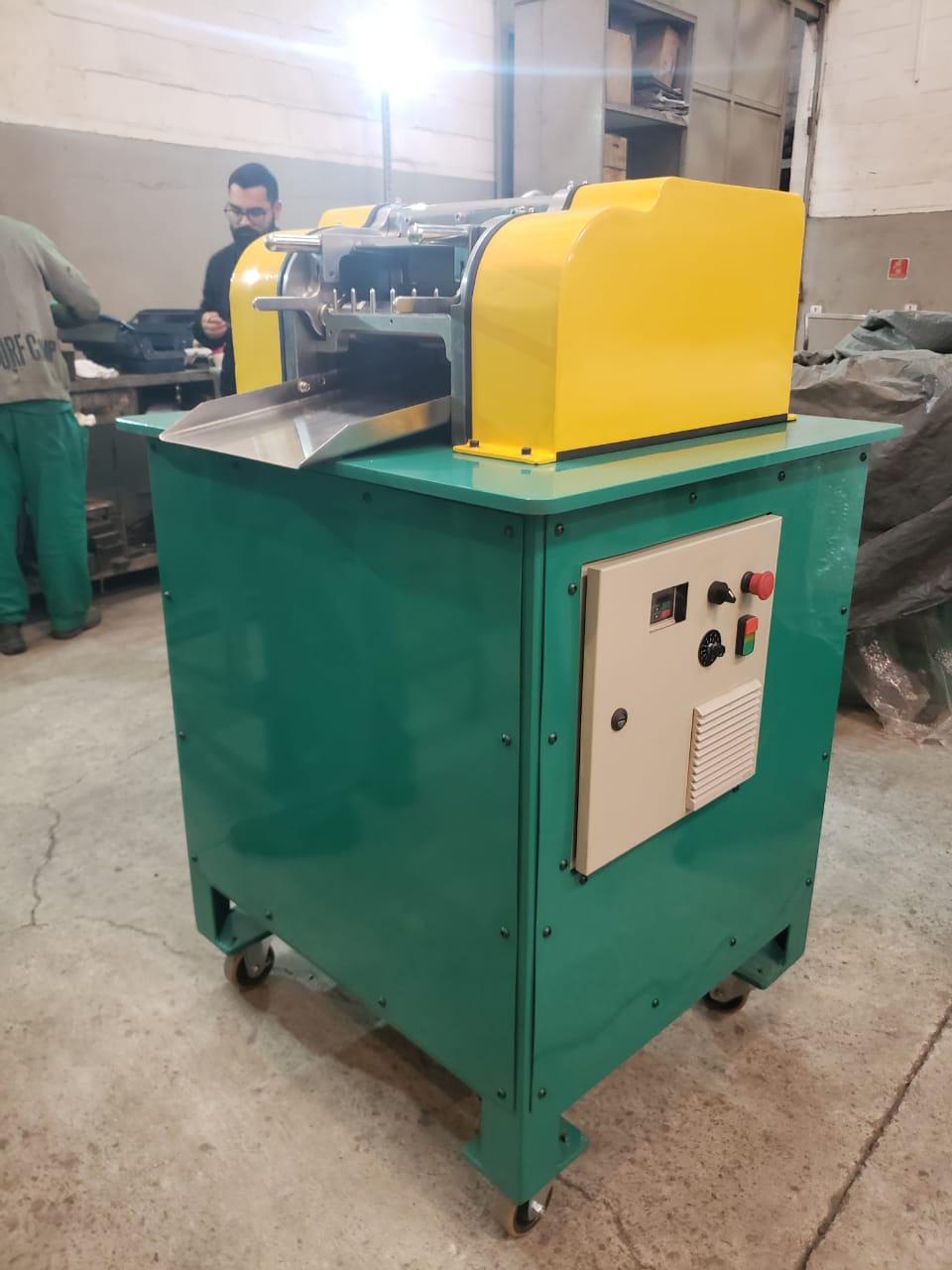 GRANULADOR UF300:50 2023-11-30 at 12.27.55